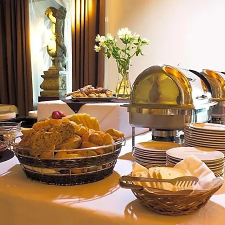Sand Martin Hotel Mlada Boleslav