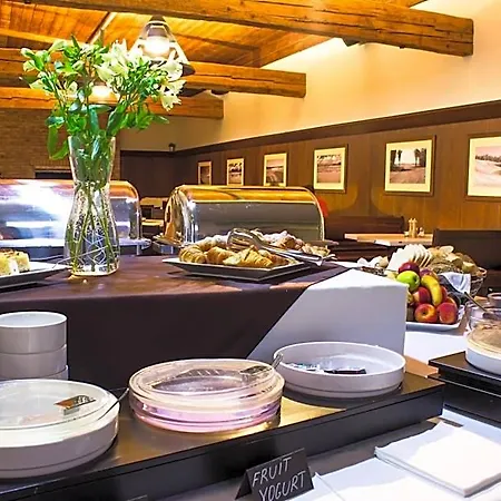 Hotel Sand Martin 4*