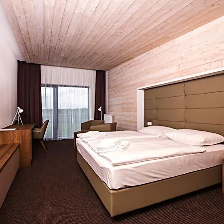 Sand Martin Hotel Mlada Boleslav